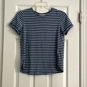 Universal Thread Blue and White Striped Short Sleeve M